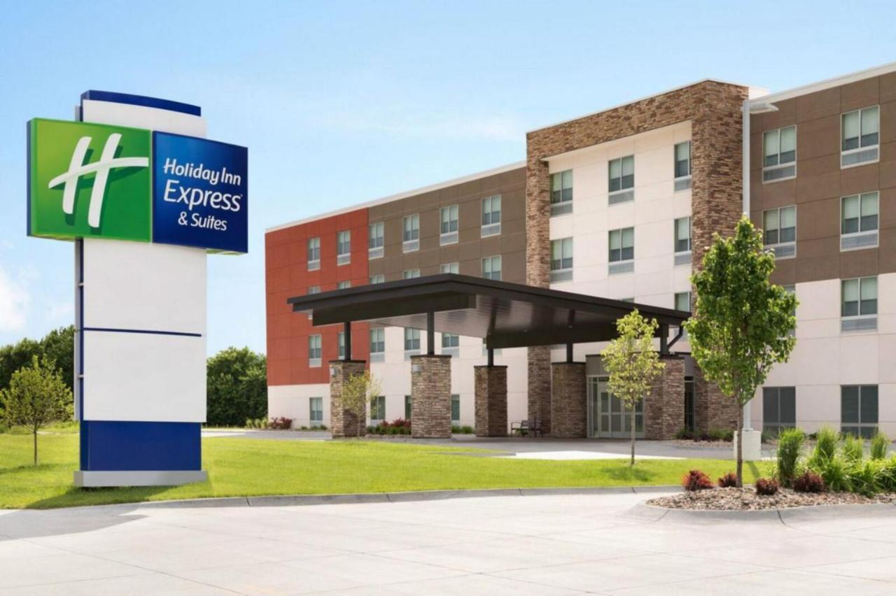 Holiday Inn Express & Suites Charlottesville By Ihg Екстериор снимка