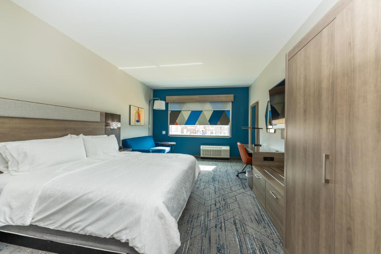 Holiday Inn Express & Suites Charlottesville By Ihg Екстериор снимка