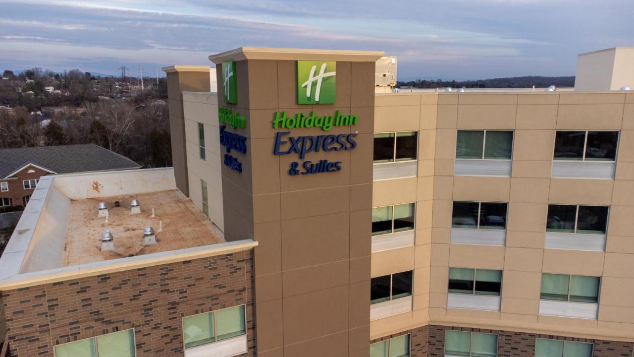 Holiday Inn Express & Suites Charlottesville By Ihg Екстериор снимка