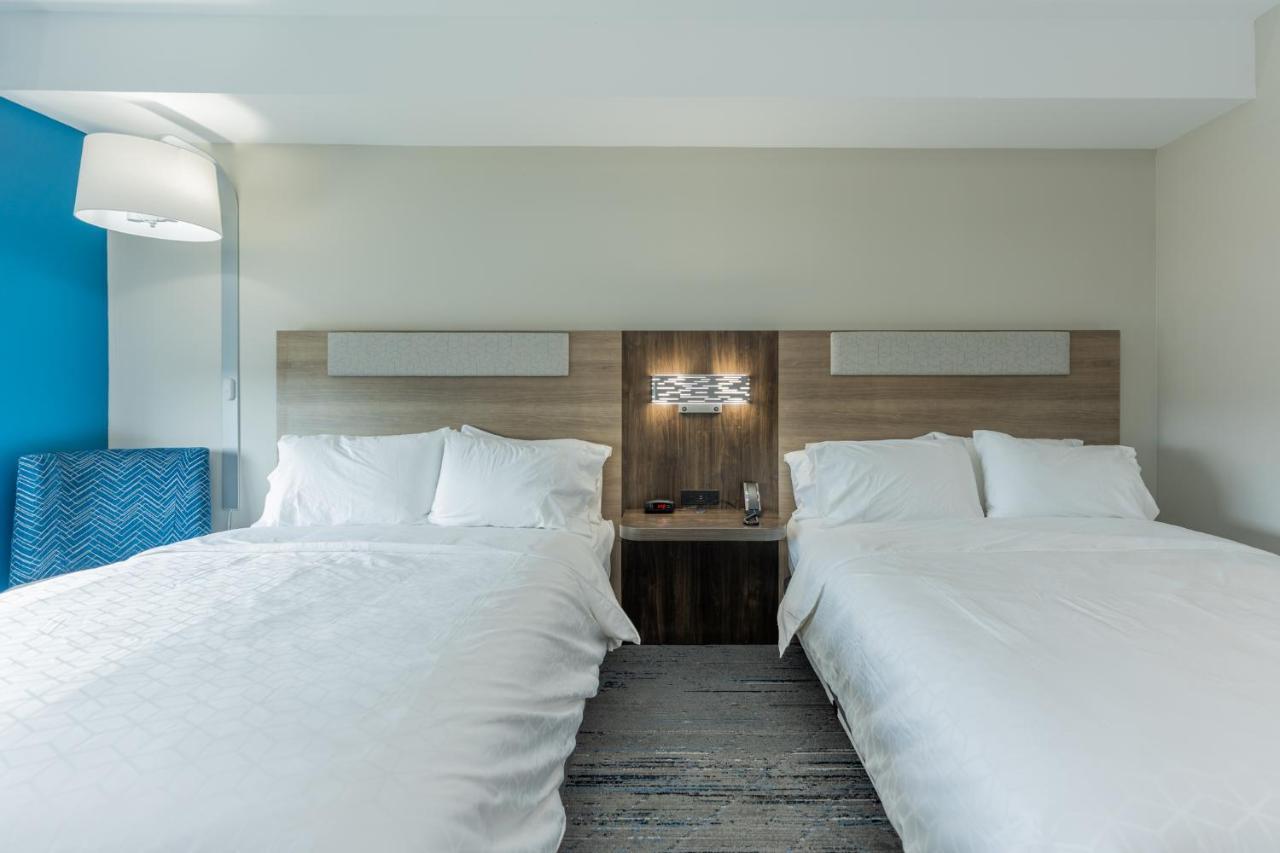 Holiday Inn Express & Suites Charlottesville By Ihg Екстериор снимка