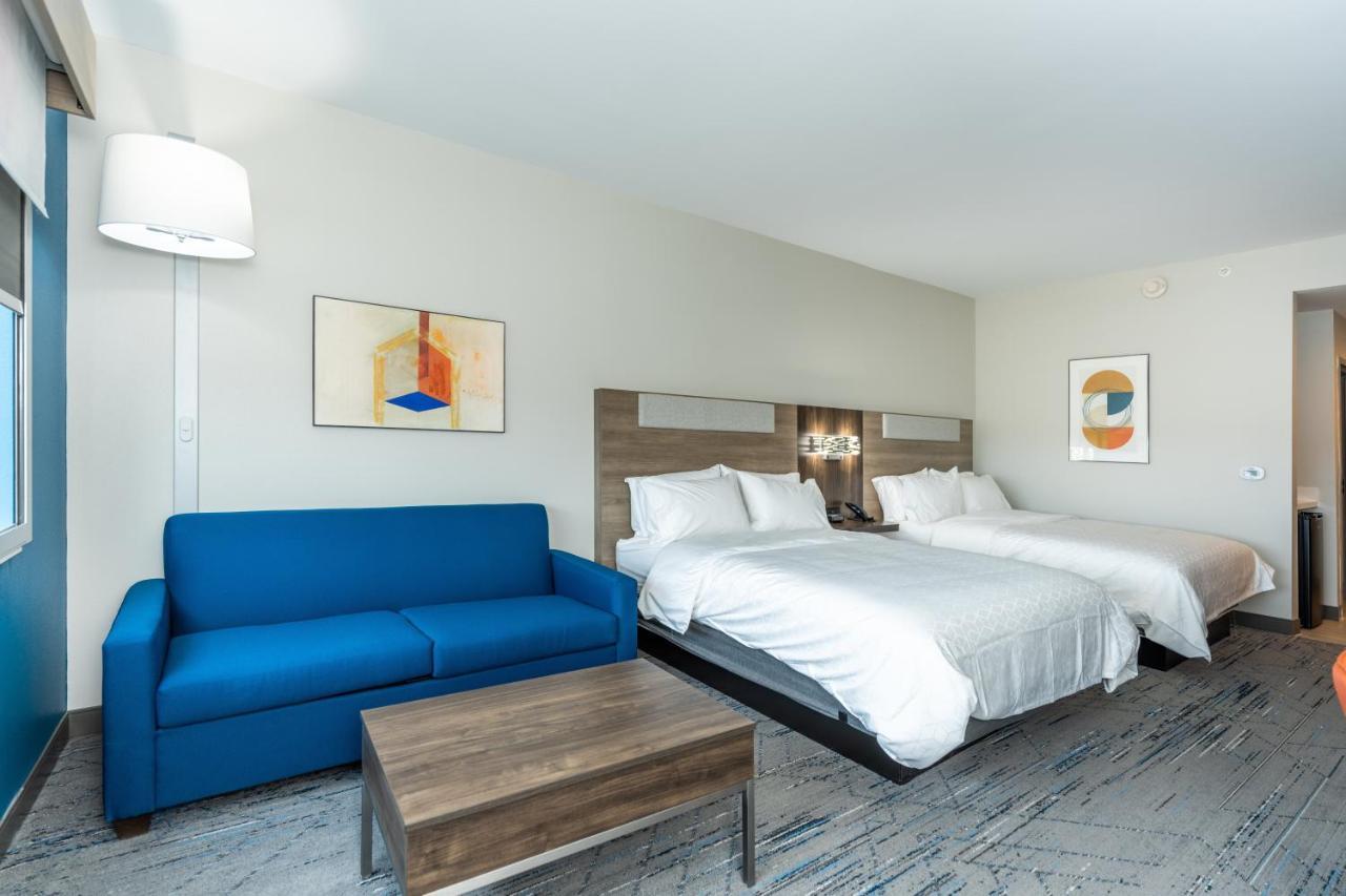 Holiday Inn Express & Suites Charlottesville By Ihg Екстериор снимка